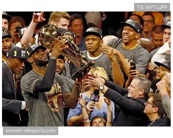 骑士詹姆斯回忆：职业生涯巅峰时刻与团队精神的珍贵启示