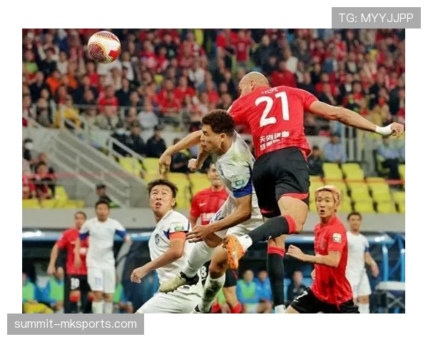 新星闪耀赛场 主力阵容助力球队稳步提升表现