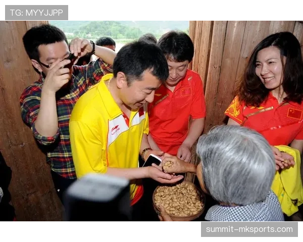 杜丽训练完顺手煮了碗面，这自律程度真没谁了