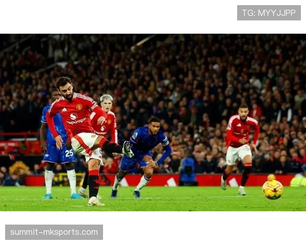 曼联进步迹象背后问题显现，赛季中期表现波动对争冠形势产生影响